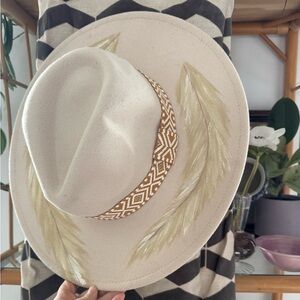 Hand-Painted Western Hat – Nashville Ready 🤠